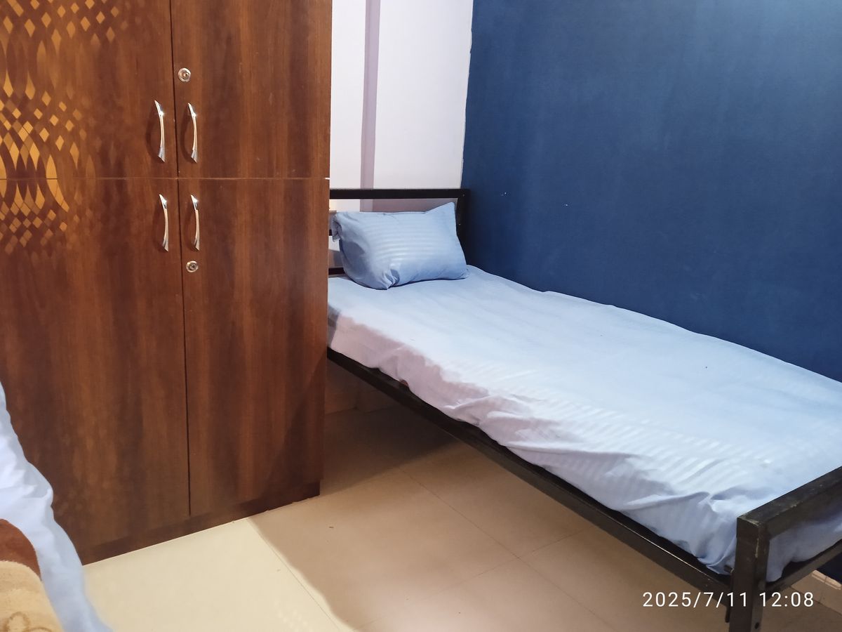 Comfortable double sharing room with two single beds